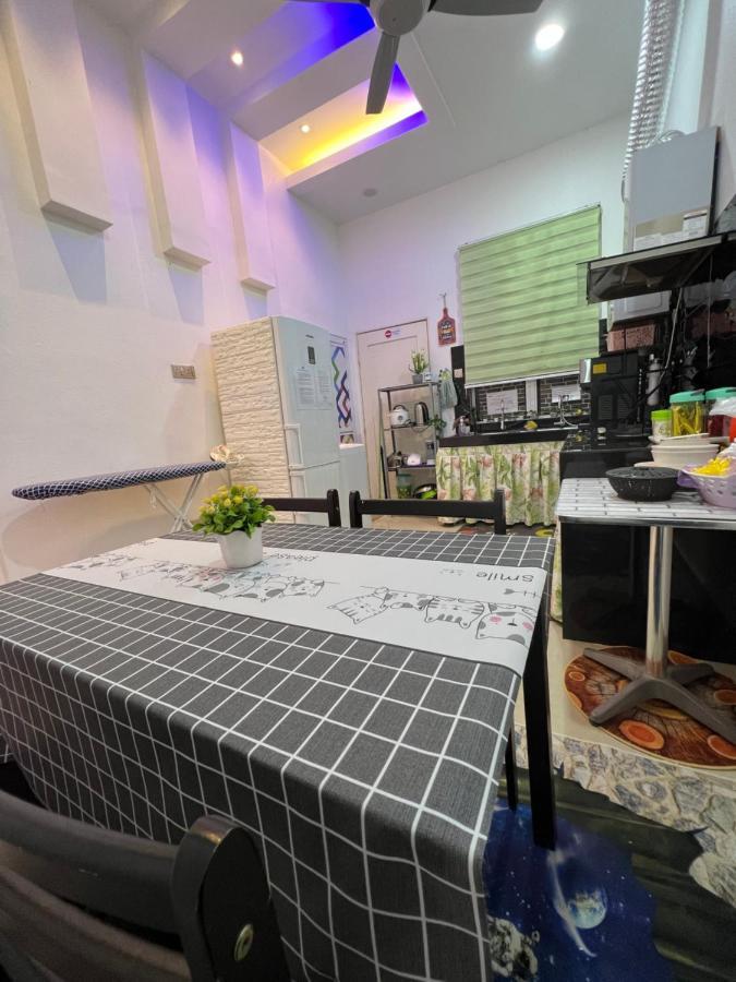 Auranad Guest House Tanah Merah Wifi-Netflix Dış mekan fotoğraf